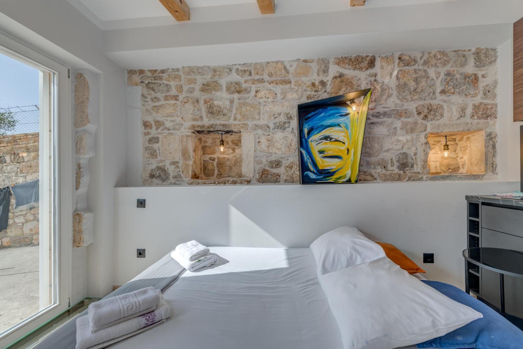 Tiny Secret House Apartment Komiža Екстериор снимка