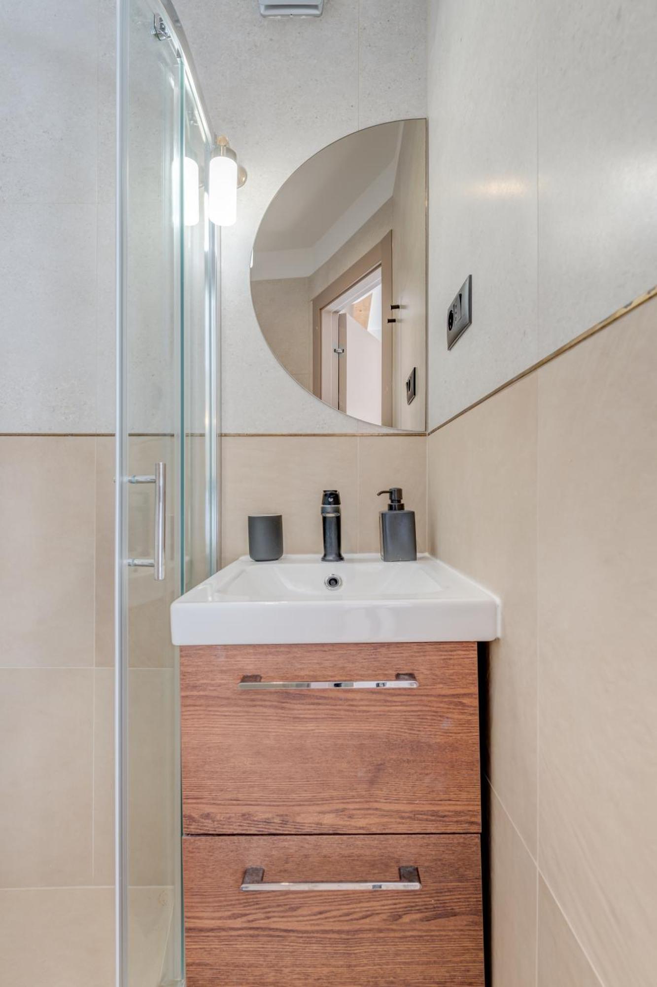 Tiny Secret House Apartment Komiža Екстериор снимка